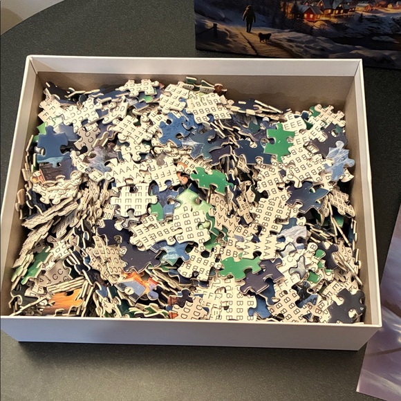 Snowscape Aurora Borealis Scenic Jigsaw Puzzle;  1000 pc;  Northern Lights - Picture 7 of 9